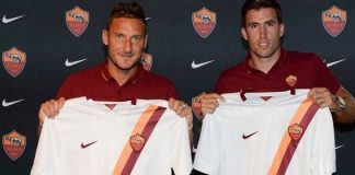 As Roma: la seconda maglia è bianca, ecosostenibile e tecnologica [FOTO]