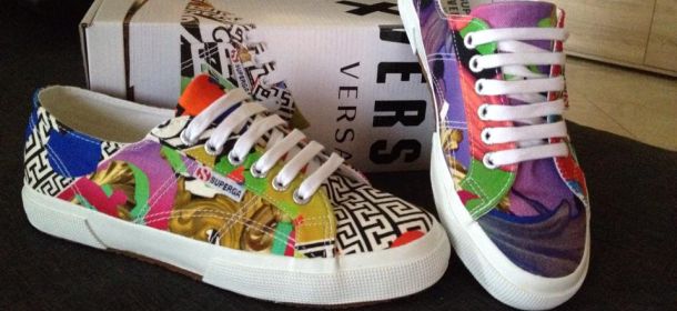 Superga X Versus Versace: una capsule collection in perfetto stile street art [FOTO]