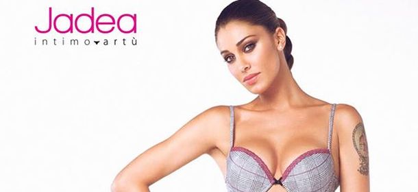 Belen Rodriguez in intimo sexy e sbarazzino per Jadea: la collezione Fall/Winter