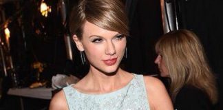Taylor Swift, principessa azzurra: il look agli Academy of Country Music Awards