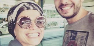 Alessandra Amoroso, occhiali anni '60 e turbante: la sua estate vintage ed etno-chic