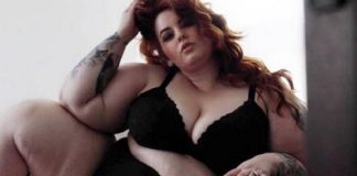 Tess Holliday, insultata su Facebook, risponde: "Vi spaventa vedere qualcuno felice e grasso"
