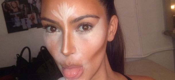 Clown contouring, il nuovo make up che spopola fra i vip: da Kim Kardashian a Megan Fox