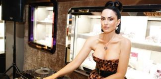 Paola Iezzi: "Per essere sensuale, devi scegliere un look che ti fa sentire bene"