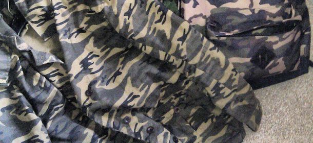 Giacca militare nuovo must have. Da Emma Marrone a Rihanna, anche i vip la portano