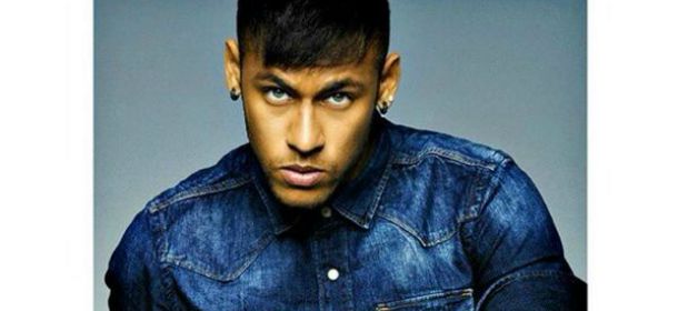 Replay scommette su Neymar: il campione volto e stilista della collezione NJR