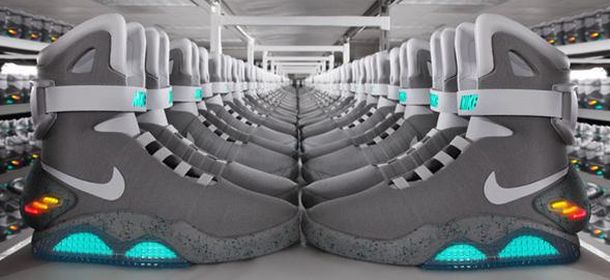 Nike Air Mag, il marchio distribuirà davvero le scarpe autoallaccianti di Ritorno al Futuro?