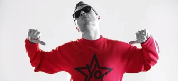 CharityStars, all'asta outfit e accessori di Tiziano Ferro, Bianca Balti, Nina Zilli [FOTO]