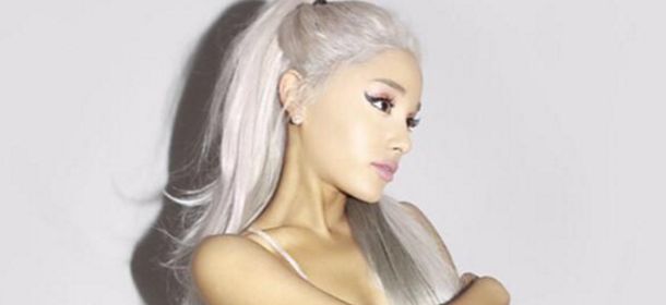 Ariana Grande e i capelli biondo platino per Focus: "Mi sono ispirata a..."