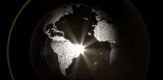 Globalization Globe, la lampada che mostra l’inquinamento luminoso