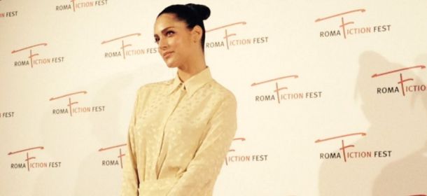 Miriam Leone, outfit minimal per il red carpet del Roma Fiction Fest 2015