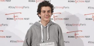 Mirko Trovato casual per il red carpet di Lontana da me al Roma Fiction Fest 2015 [FOTO]