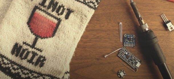 Netflix Socks, i calzini intelligenti che mettono in pausa lo streaming se ci si addormenta