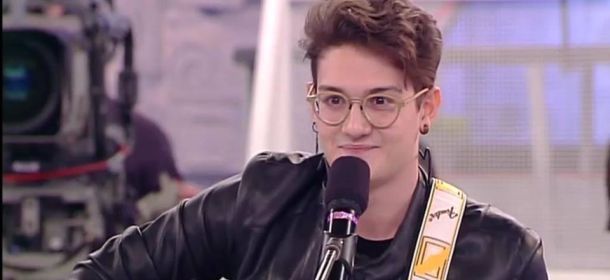 Amici 15, Luca D'Arbenzio e quell'orecchino della discordia