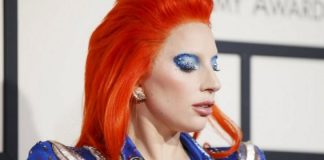 Grammy Awards 2016, tappeto rosso stellare. Lady Gaga omaggia David Bowie