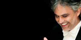 "Saldi mai visti": lo slogan shock con Bocelli scatena le polemiche