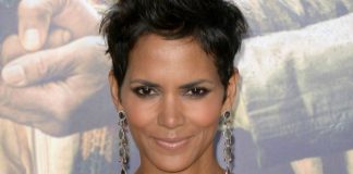 Halle Berry: compie 50 anni la Catwoman più sexy
