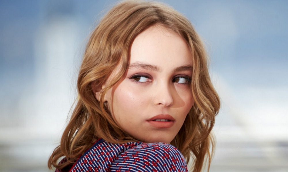 LILY ROSE DEPP chanel l'eau