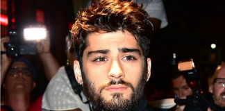 Zayn Malik al fashion show di Tom Ford durante la New York Fashion Week ha sfoggiato un nuovo taglio di barba che segna una sorta di simbolico addio ai giorni da "sbarbato" cantante della boyband One Direction