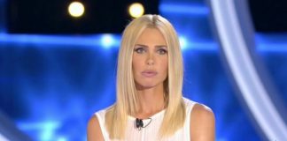 Ilary Blasi: GF Vip, il look total white contro la bufera Russo-Bettarini