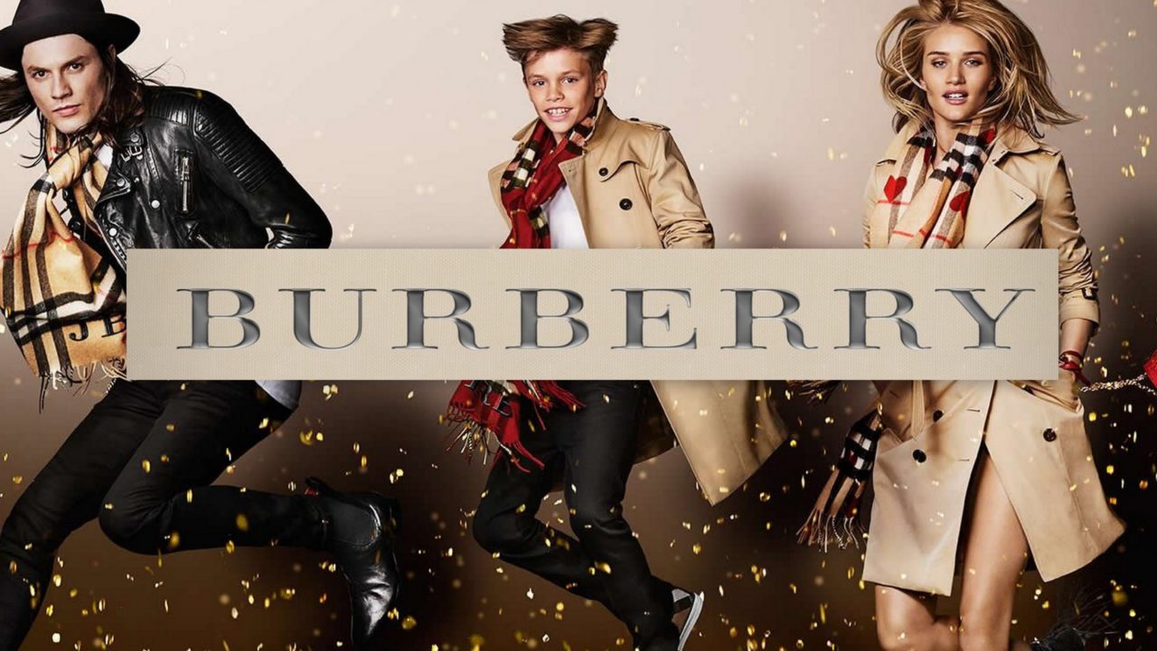 Il noto brand inglese Burberry cambia logo per la prima volta dopo vent'anni.Il monogramma segna la nuova era dettata dalla direzione di Riccardo Tisci.