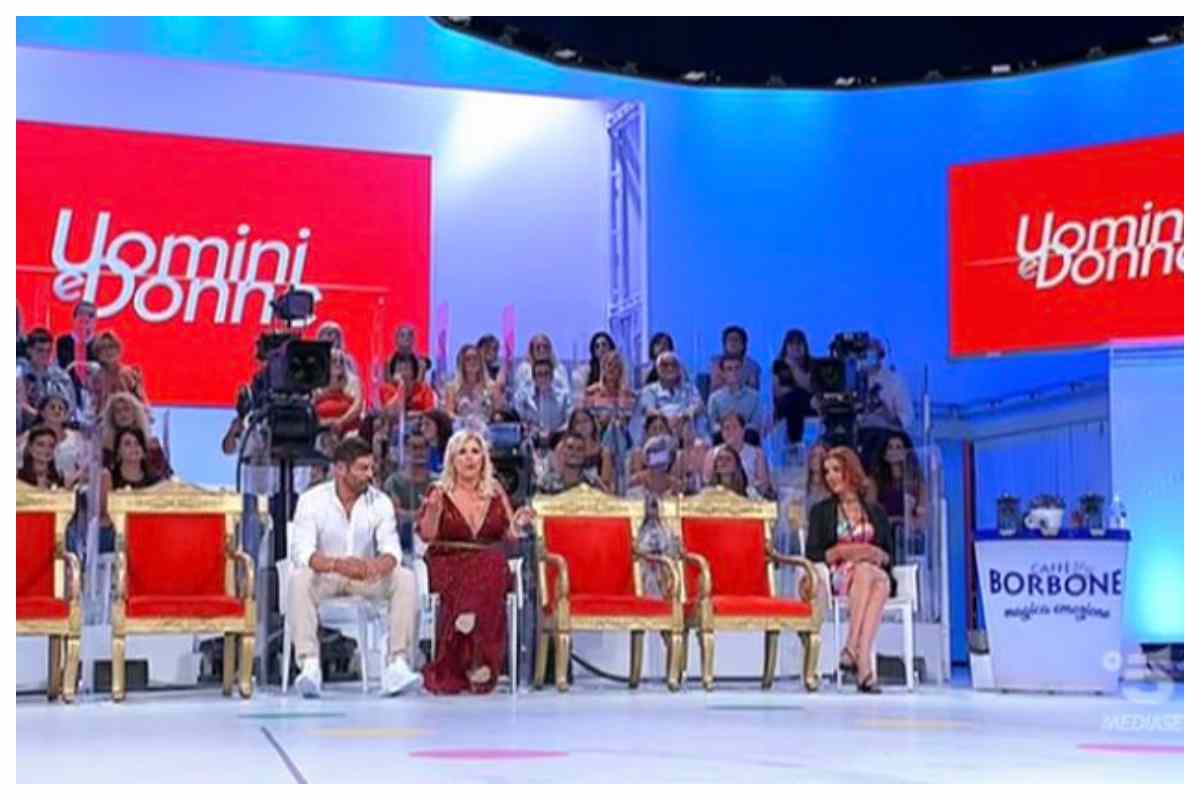 Uomini e Donne trono classico