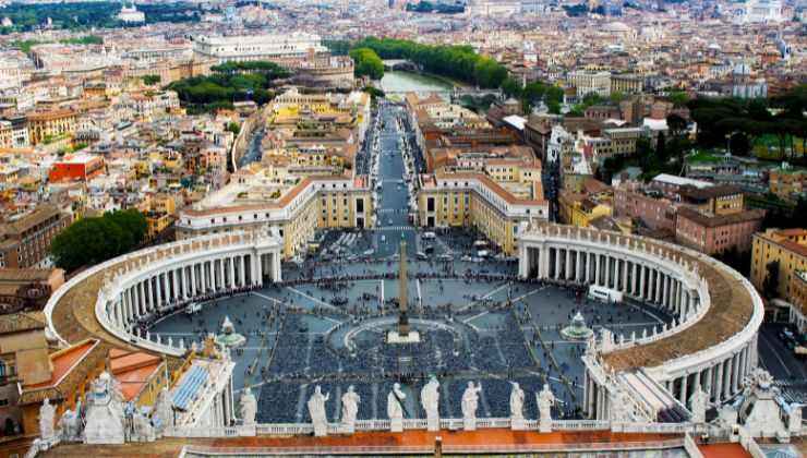 piazza del popolo maestosa