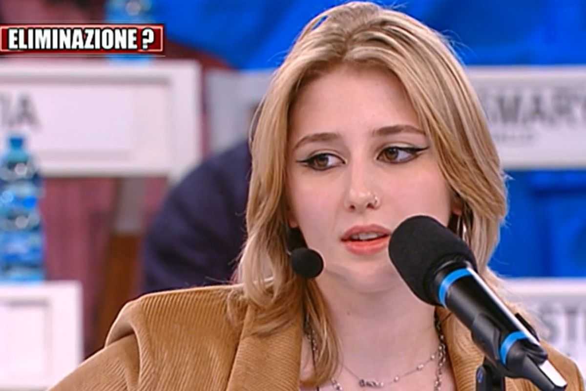 rea cantante di amici