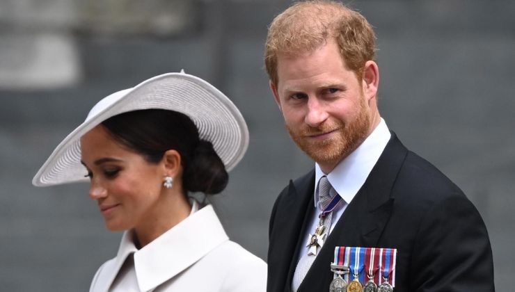 harry meghan terremoto a palazzo