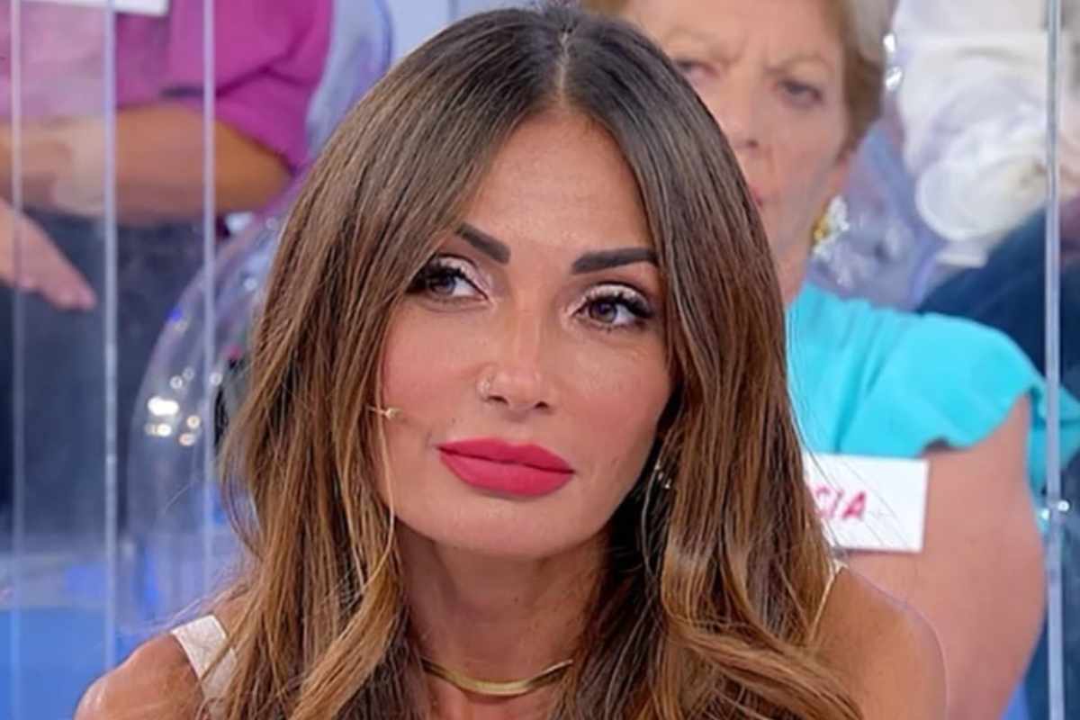 Ida Platano, il costume bianco da copiare