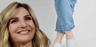 lorella cuccarini in jeans e sneakers