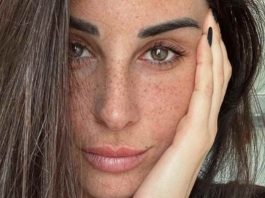 valentina vignali spiaggia look