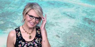 Maria De Filippi al mare