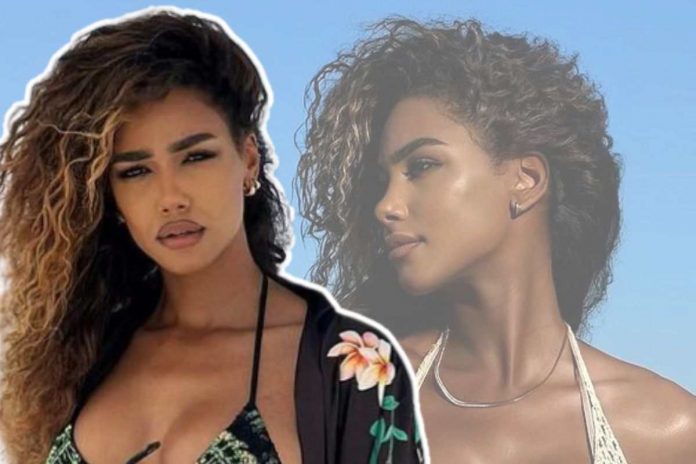 Samira Lui Copricostume uncinetto