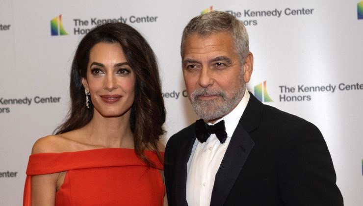 la famiglia clooney si trova a como