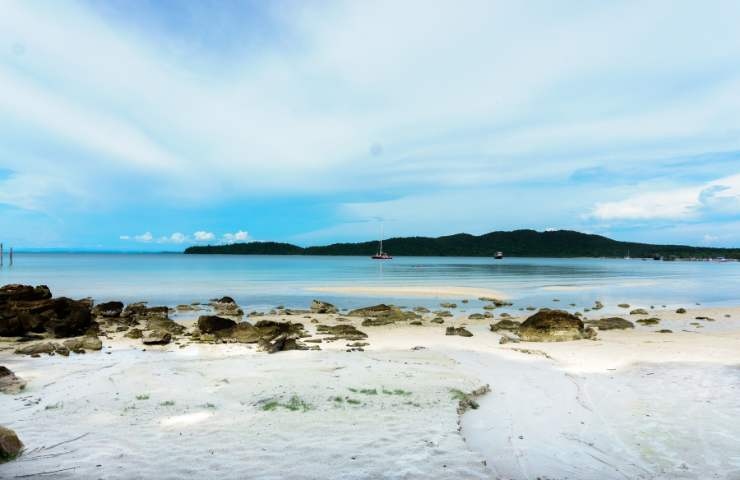 spiaggia baia dei saraceni