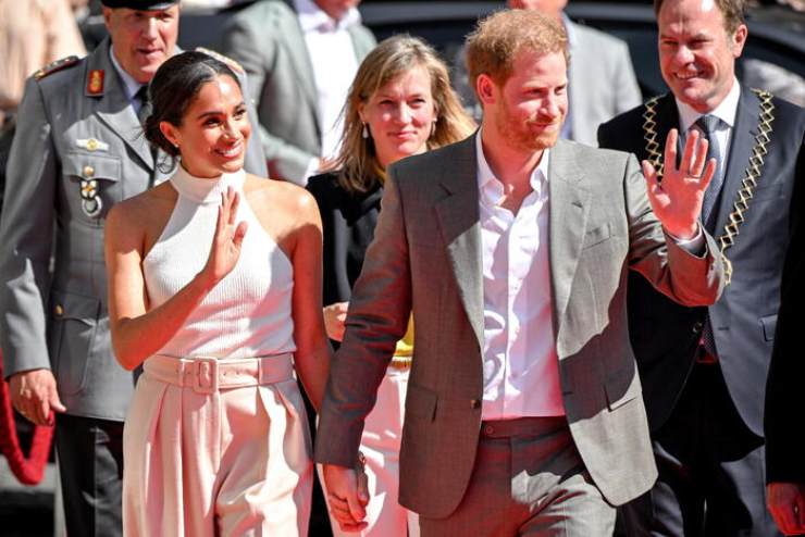 meghan non parteciperà agli incontri di pace tra harry e carlo