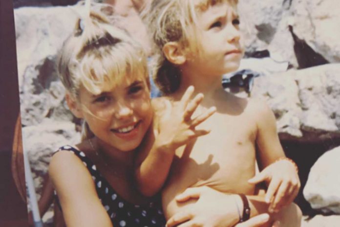ilary blasi da bambina donna famosa tv piccola