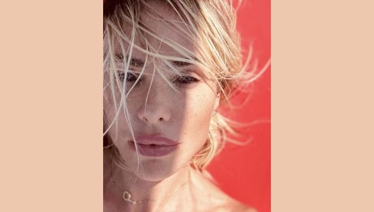 ilary blasi al naturale