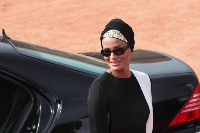 Moza bint Nasser Moza bint Nasser, chi è la femme fatale del Qatar