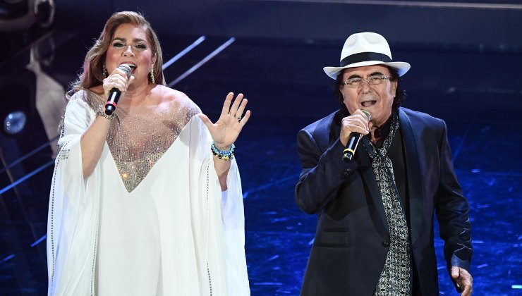 romina power look sfilata laura biagiotti