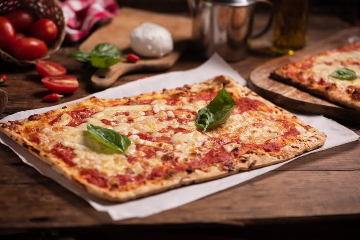 Pizza in casa: come preparare l’impasto