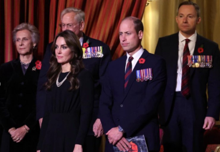 kate middleton al remembrance day indossava i gioielli della regina elisabetta