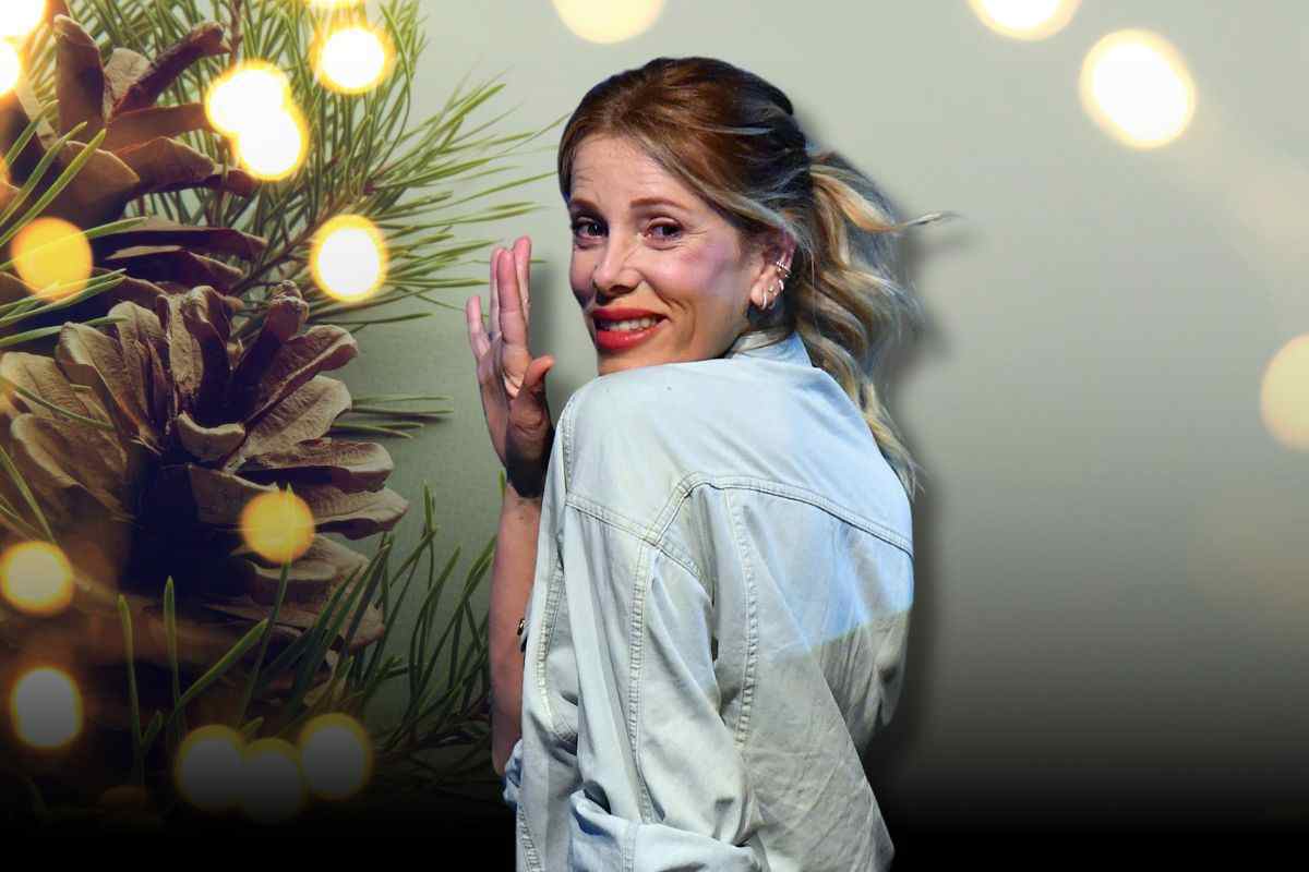 Alessia Marcuzzi albero natale speciale