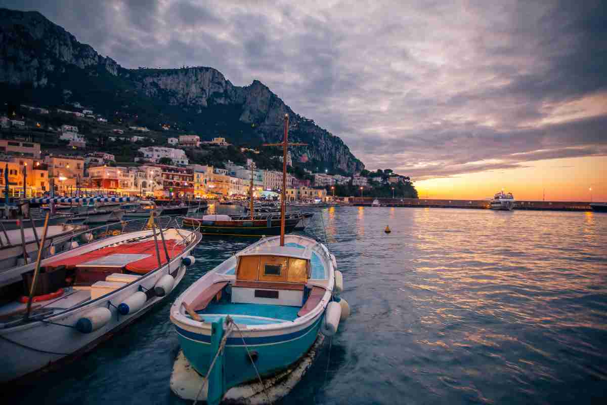 tramonto sul mare