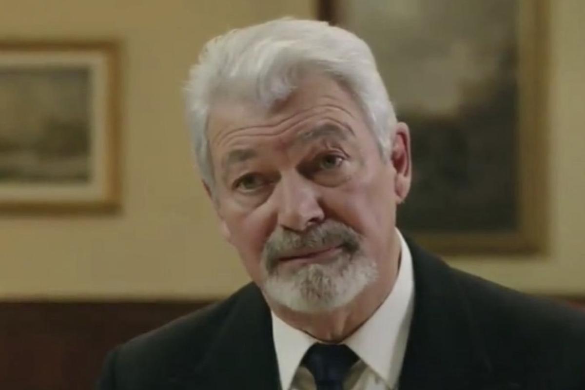 Roberto Alpi, nome d’arte di Fiorenzo Alpi, nato a Settimo Torinese il 13 luglio 1952, è un attore di grande esperienza e versatilità