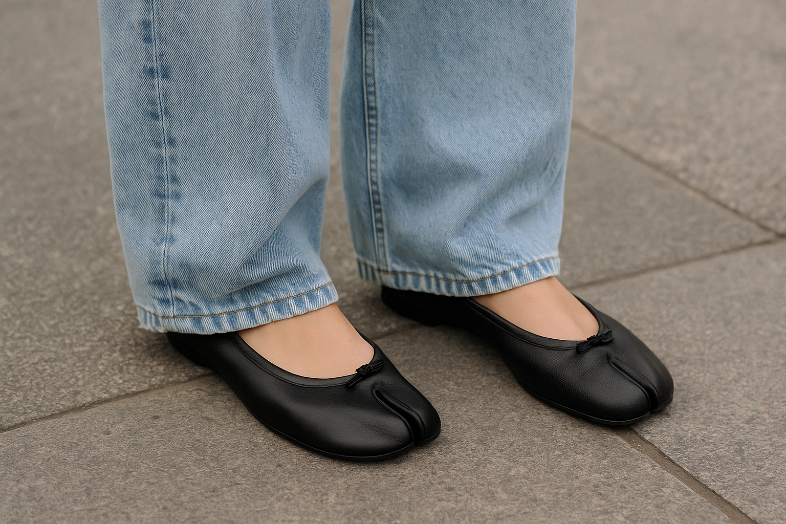 Ballerine Tabi e jeans baggy: l'ibrido che domina lo street style 2026 (2)