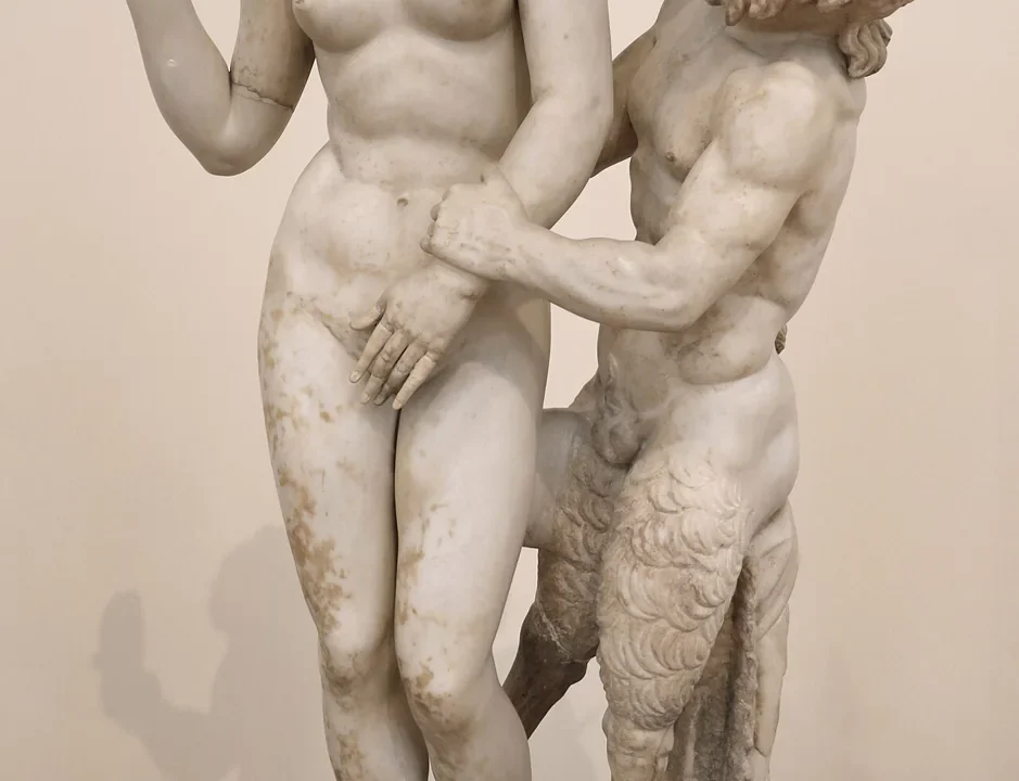 Aphrodite alla Bulgari di Via Montenapoleone: la mostra che celebra gioielleria e mito